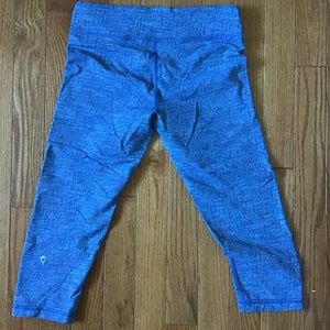 Blue cropped Ivivva leggings